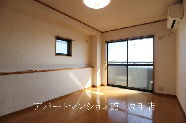 佐貫ルビーハイムⅡの居間・リビング