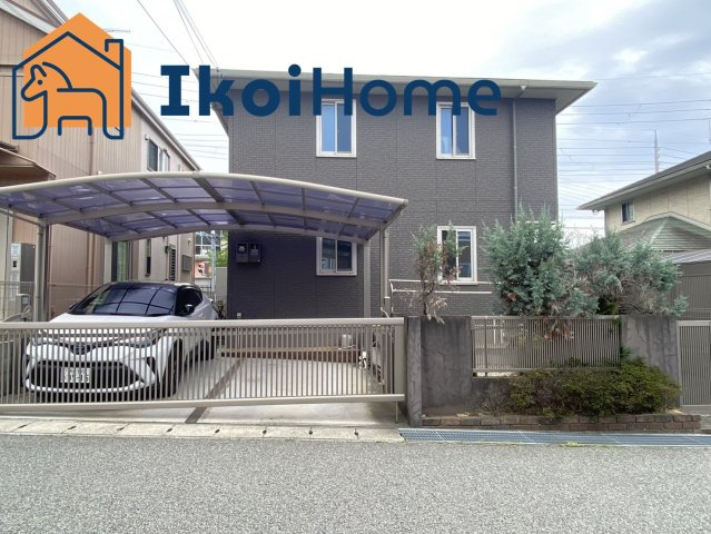 神戸市西区小山１丁目　中古戸建の外観|築15年の中古戸建で、外観も非常に綺麗です。居住中の為、内部写真はありませんが内覧は可能です！