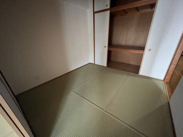 グリーングラス魚崎の和室