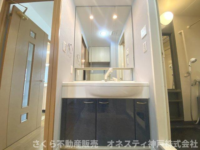 リベールシティ垂水ヒルズの独立洗面台