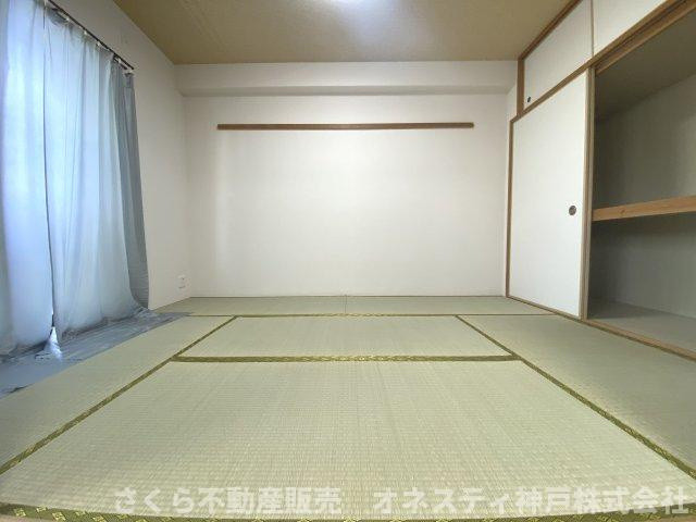 リベールシティ垂水ヒルズの和室|収納豊富です
