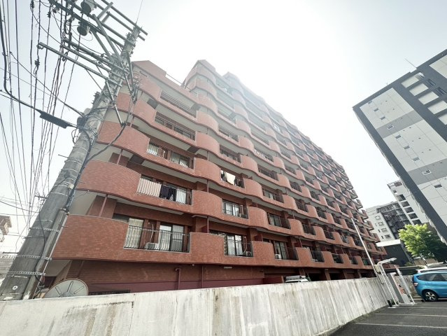 ライオンズマンション春日町の外観