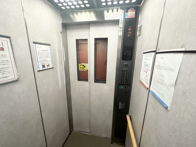 ライオンズマンション春日町のその他共用部分|エレベーター