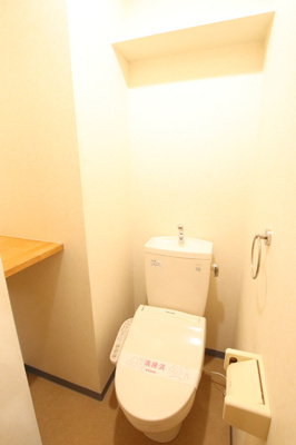 洗浄便座付きトイレです♪