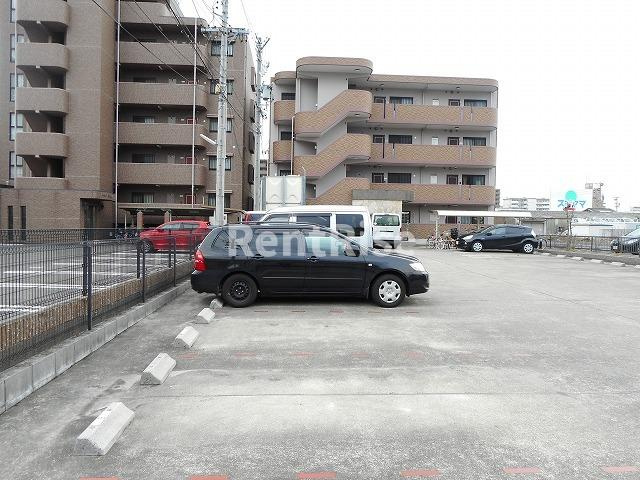 エトワール　ヒトミの駐車場|駐車場