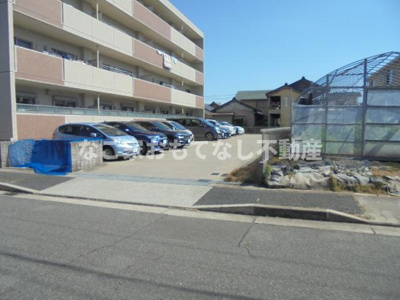 【駐車場】 | ピエールアンジュ | ピエールアンジュ 　西区の物件はなご家おもてなし不動産へ。