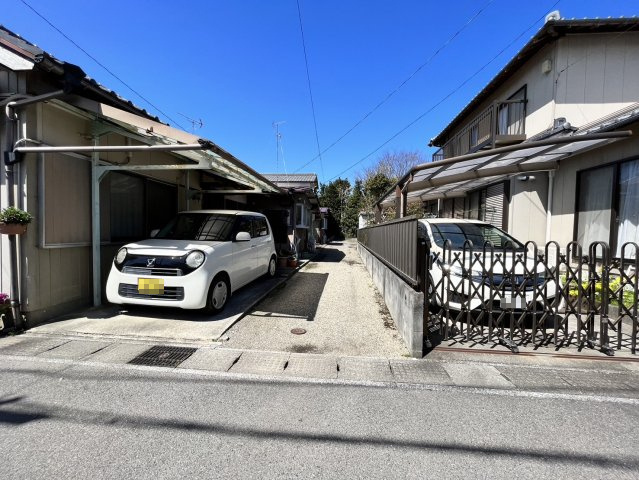 津市久居東鷹跡町売土地の前面道路含む現地写真