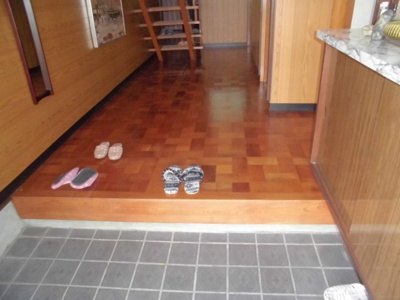 【玄関】 | 北秋田市鷹巣字東中岱・中古住宅