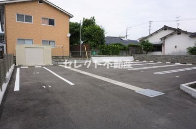 【駐車場】 | マウンテンクレストクレードル | 【マウンテンクレストクレードル】駐輪場