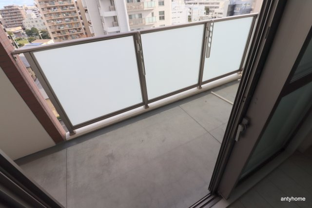 江坂和　仲介手数料無料のバルコニー