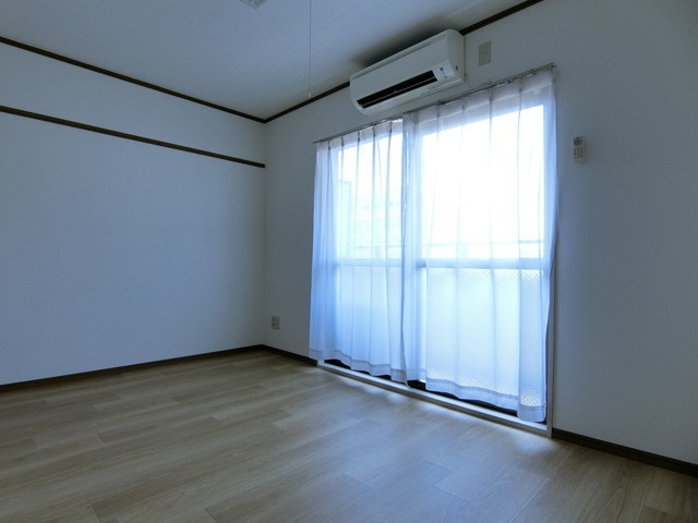 プライムコートの洋室