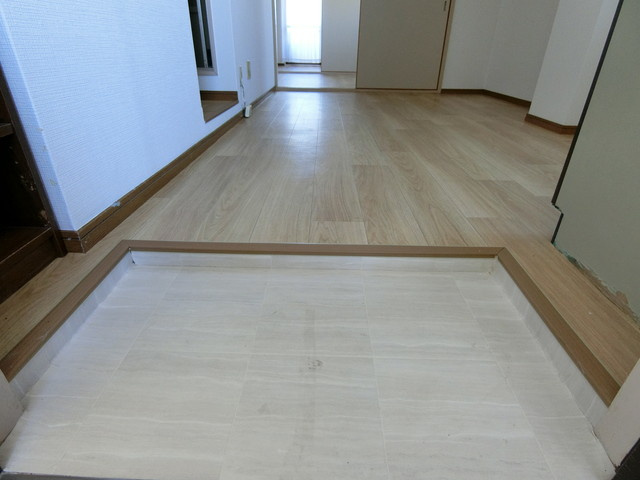 プライムコートの玄関