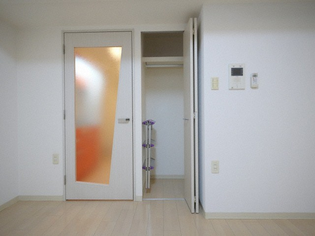 セレニテ難波西の収納|イメージとして同マンション他部屋を表示しています