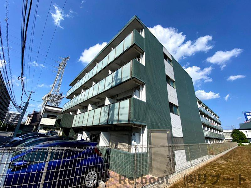 レオ四拾八番館の外観