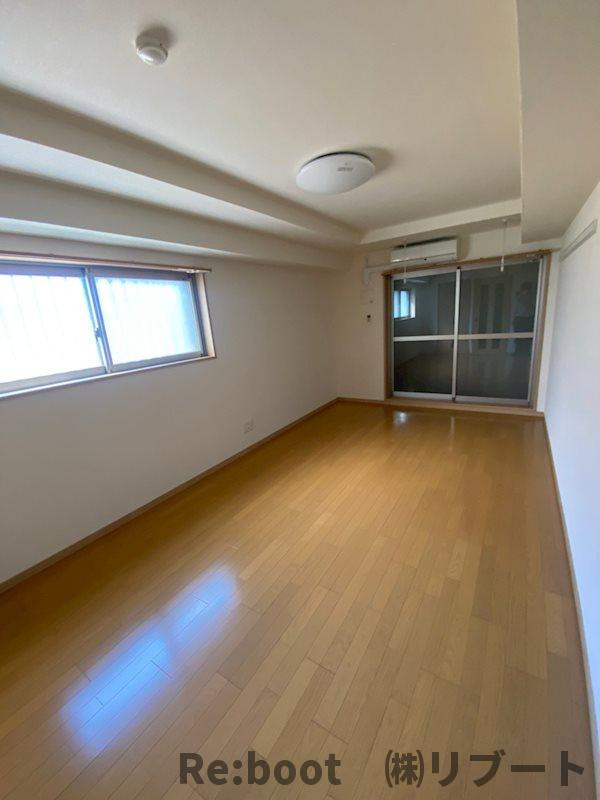 レオ四拾八番館の寝室