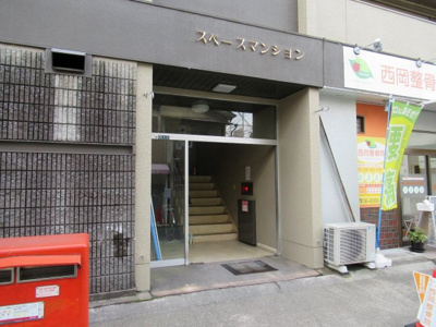 【エントランス】 | スペース八戸ノ里マンション（八戸ノ里賃貸） | エントランスです