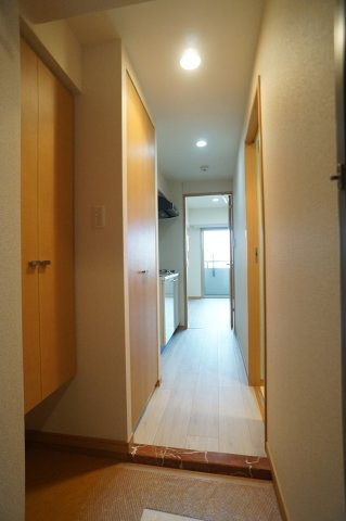 エスティメゾン亀戸の玄関