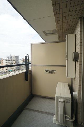エスティメゾン亀戸のバルコニー|バルコニーは奥行有ります♪
