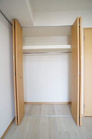 エスティメゾン亀戸の収納|洋室クローゼット
