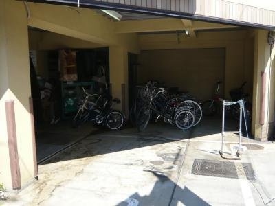 スパッションＭ&Ｊの駐車場|駐輪場