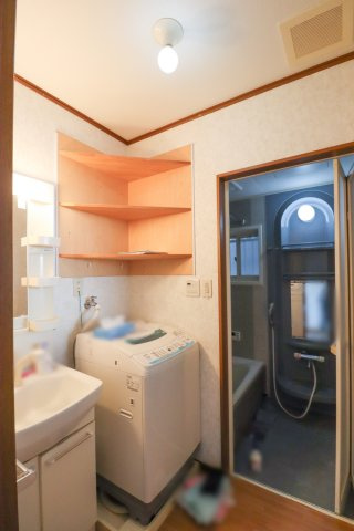 山田葉室町の独立洗面台