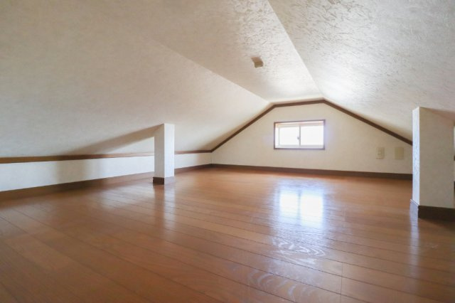 山田葉室町のその他|各居室の収納に加えて、ロフトもございます♪