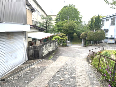 【前面道路含む現地写真】 | 岡崎市城北町土地 | 前面道路含む現地写真です