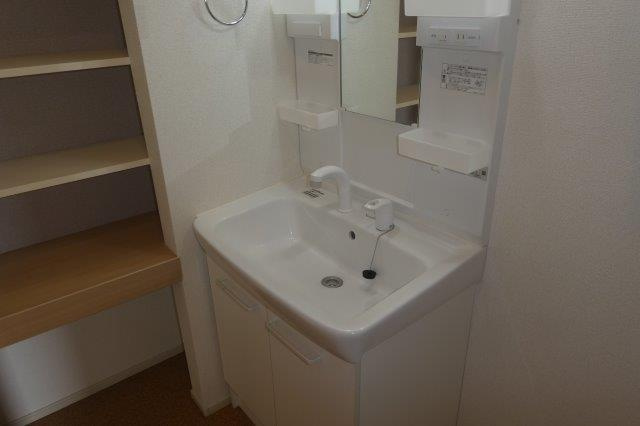 ベル　ソレイユＡの独立洗面台|シャンプードレッサー