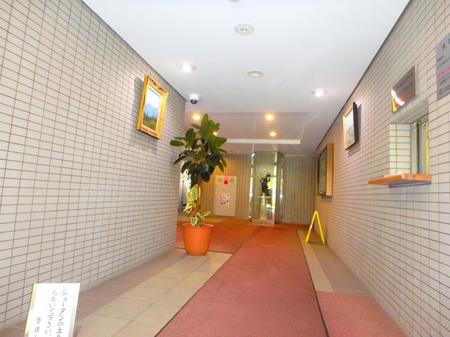 コンフォール元住吉のロビー