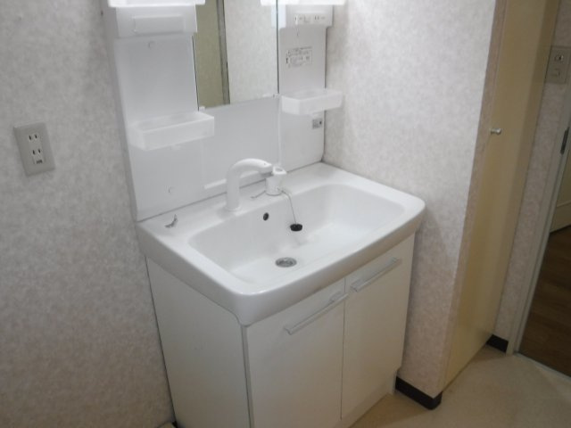 コンフォール元住吉の洗面所