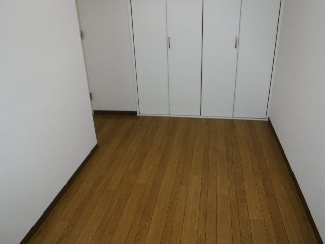 コンフォール元住吉の洋室