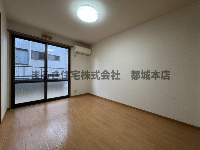 ホーマットライラックの洋室