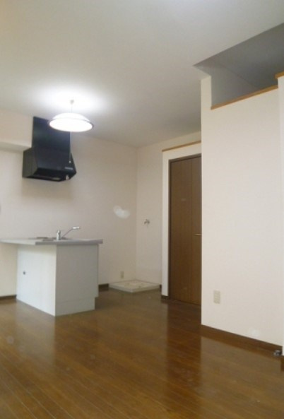 AOIコートの居間・リビング