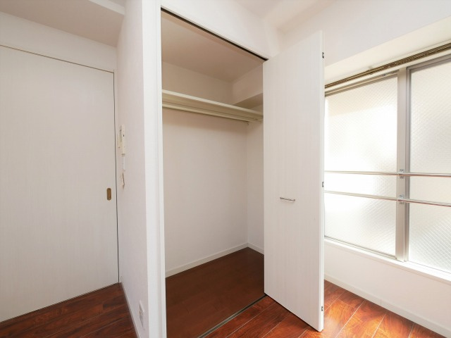 大阪市浪速区幸町３丁目の賃貸マンションの収納