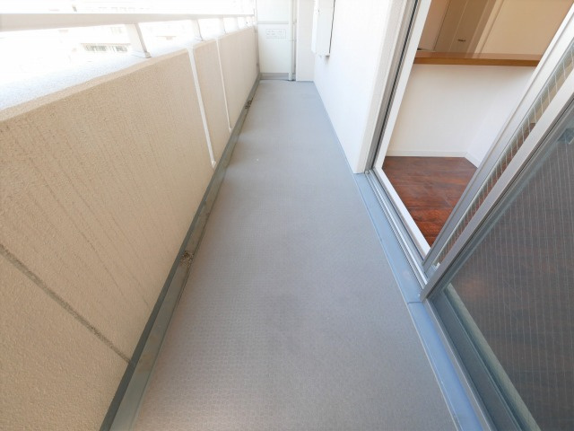 大阪市浪速区幸町３丁目の賃貸マンションのバルコニー