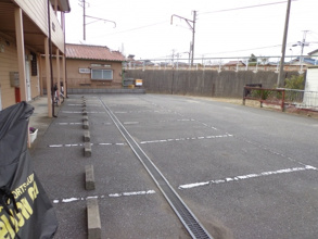 【駐車場】