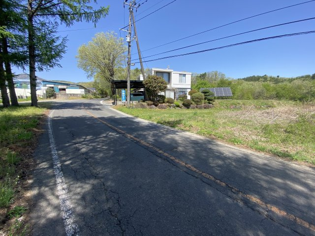 二本松市休石原　土地の前面道路含む現地写真