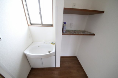 【独立洗面台】 | 南羽生築浅戸建 | 2階　洗面台