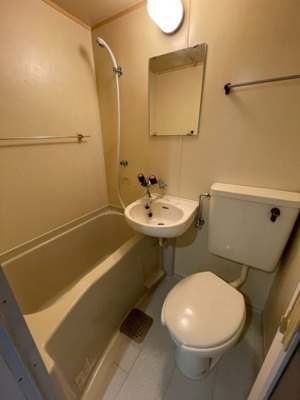 【浴室】 | Four Season