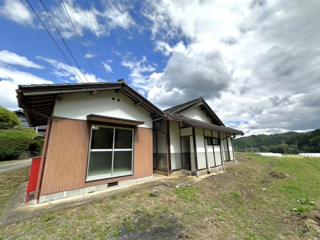 緑豊かな住環境☆敷地ＢＩＧな１９４坪☆広い庭・畑スペース有り☆京丹波町質美下祠田の外観|外観