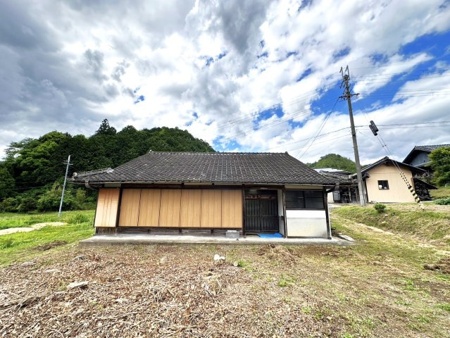 緑豊かな住環境☆敷地ＢＩＧな１９４坪☆広い庭・畑スペース有り☆京丹波町質美下祠田の外観|外観