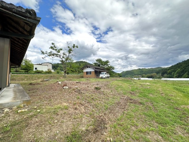 緑豊かな住環境☆敷地ＢＩＧな１９４坪☆広い庭・畑スペース有り☆京丹波町質美下祠田の外観|外観