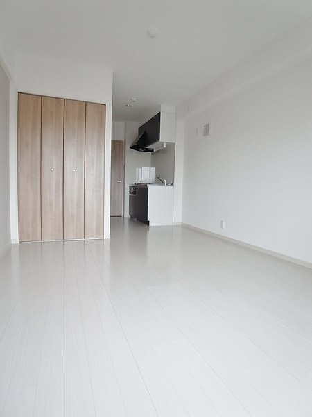 熊本市中央区大江本町の賃貸マンションの居間・リビング