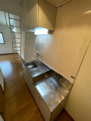 【キッチン】 | エレガンテ大濠⻄Ⅲ | 別号室の写真になります。現況優先。