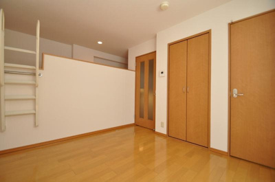 【居間・リビング】 | ベネフィスタウン箱崎東Ⅰ | 別号室の写真になります。現況優先。