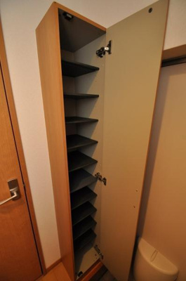 【玄関】 | ベネフィスタウン箱崎東Ⅰ | 別号室の写真になります。現況優先。