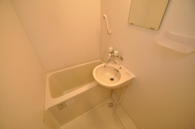 【洗面所】 | ベネフィスタウン箱崎東Ⅰ | 別号室の写真になります。現況優先。