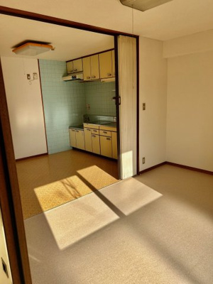 【居間・リビング】 | 大橋ハイツ