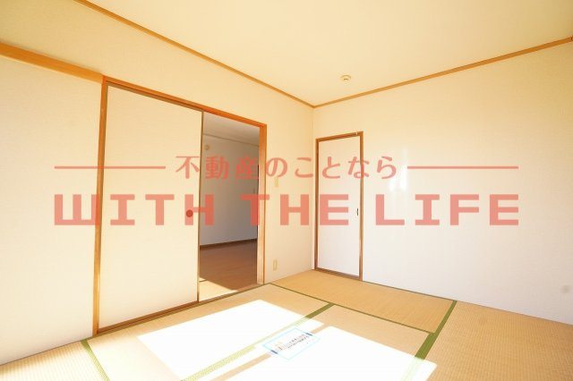 セジュール幸Ⅱ【キャッシュバック対象物件】の和室|和室、ちょっとしたくつろぎスペースにいかがでしょうか