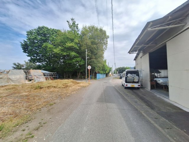 高崎市保渡田町売土地 B区画の前面道路含む現地写真